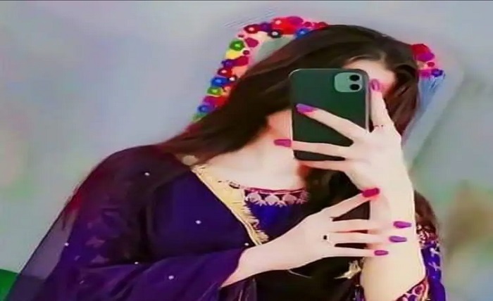 মেয়েদের রোমান্টিক পিক